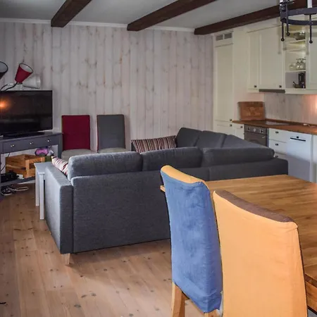 3 Bedroom Amazing In Διαμέρισμα Rjukan